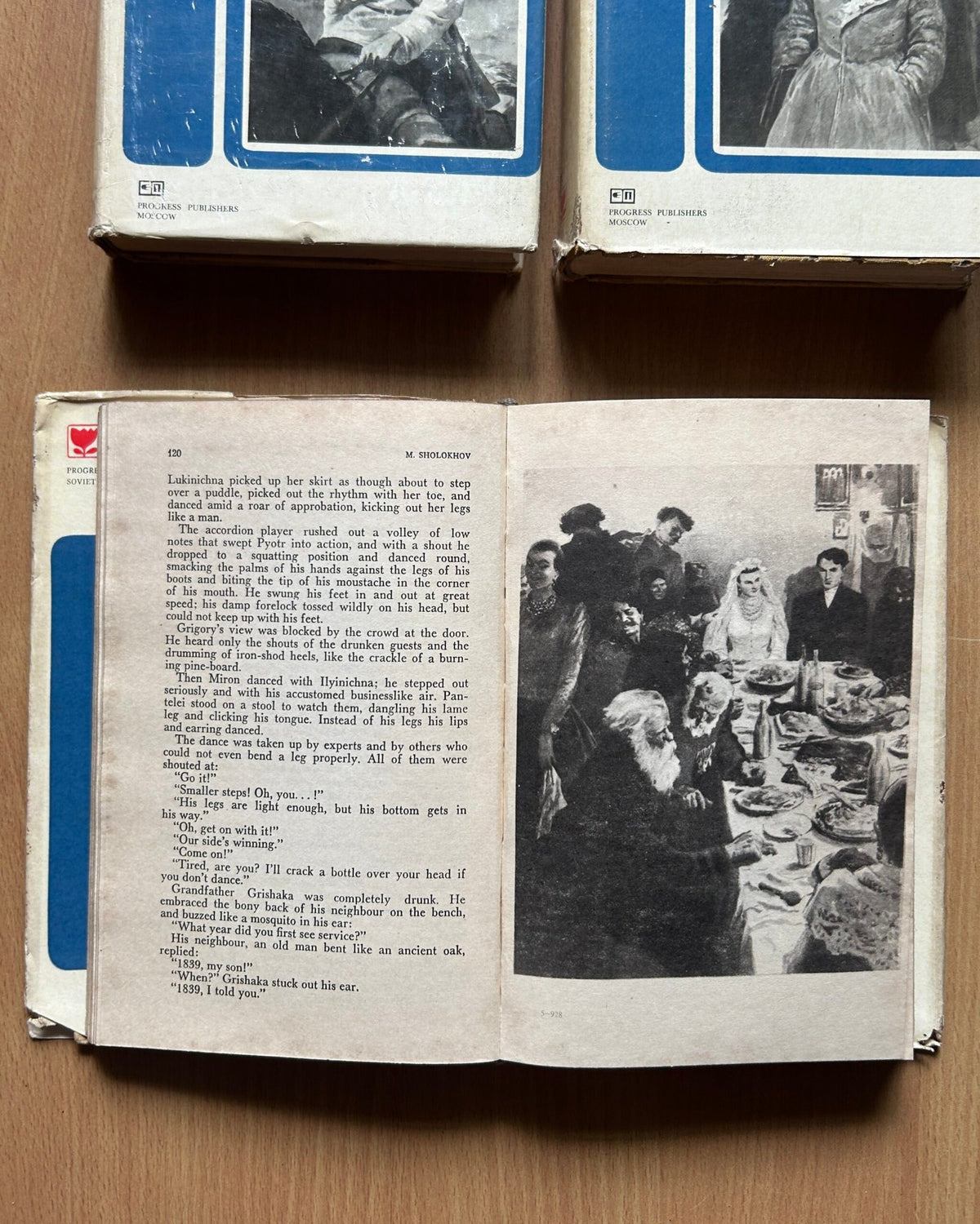 And Quiet Flows the Don (4 Volume Set) - Mikhail Sholokhov image 7