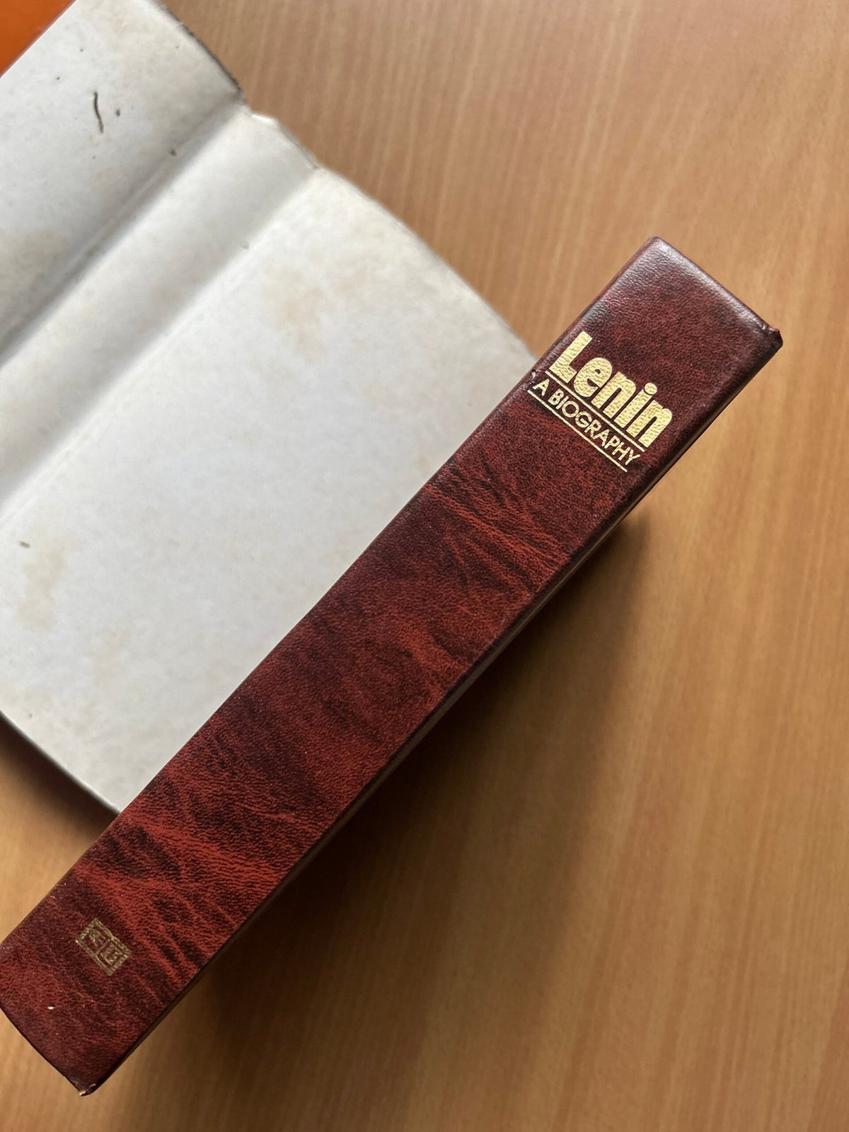 Lenin: A Biography image 3
