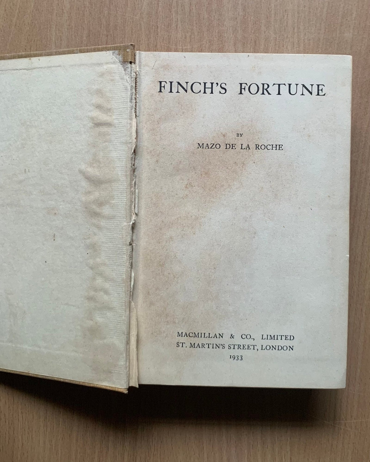 Finch’s Fortune - Mazo de la Roche image 3