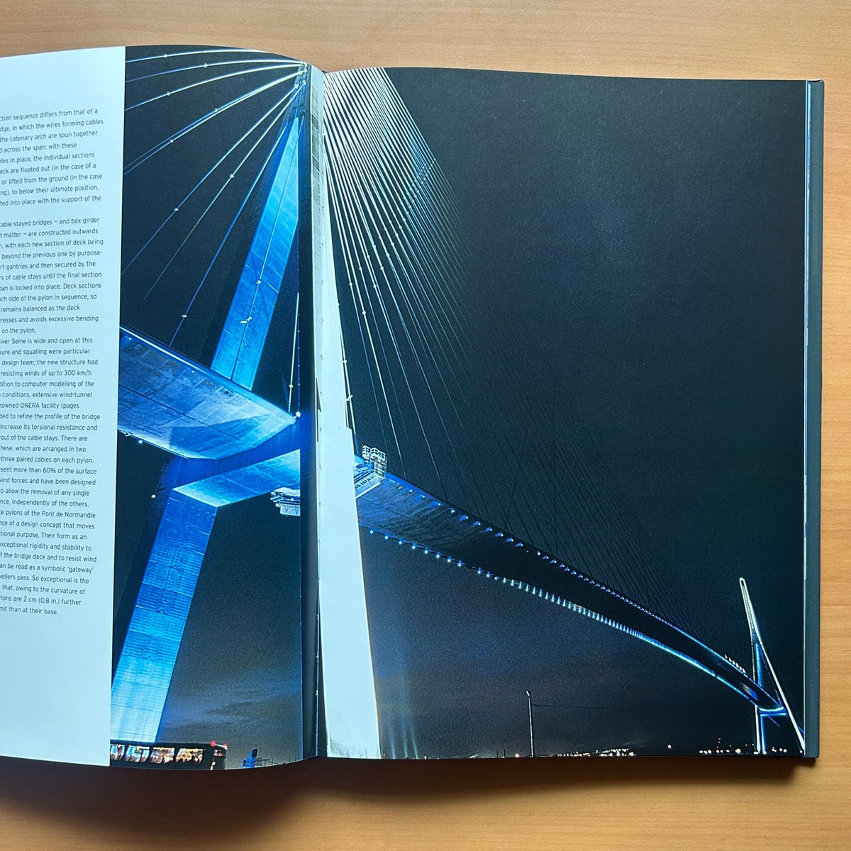 Super Structures: The World’s Greatest Modern Structures - Neil Parkyn image 15