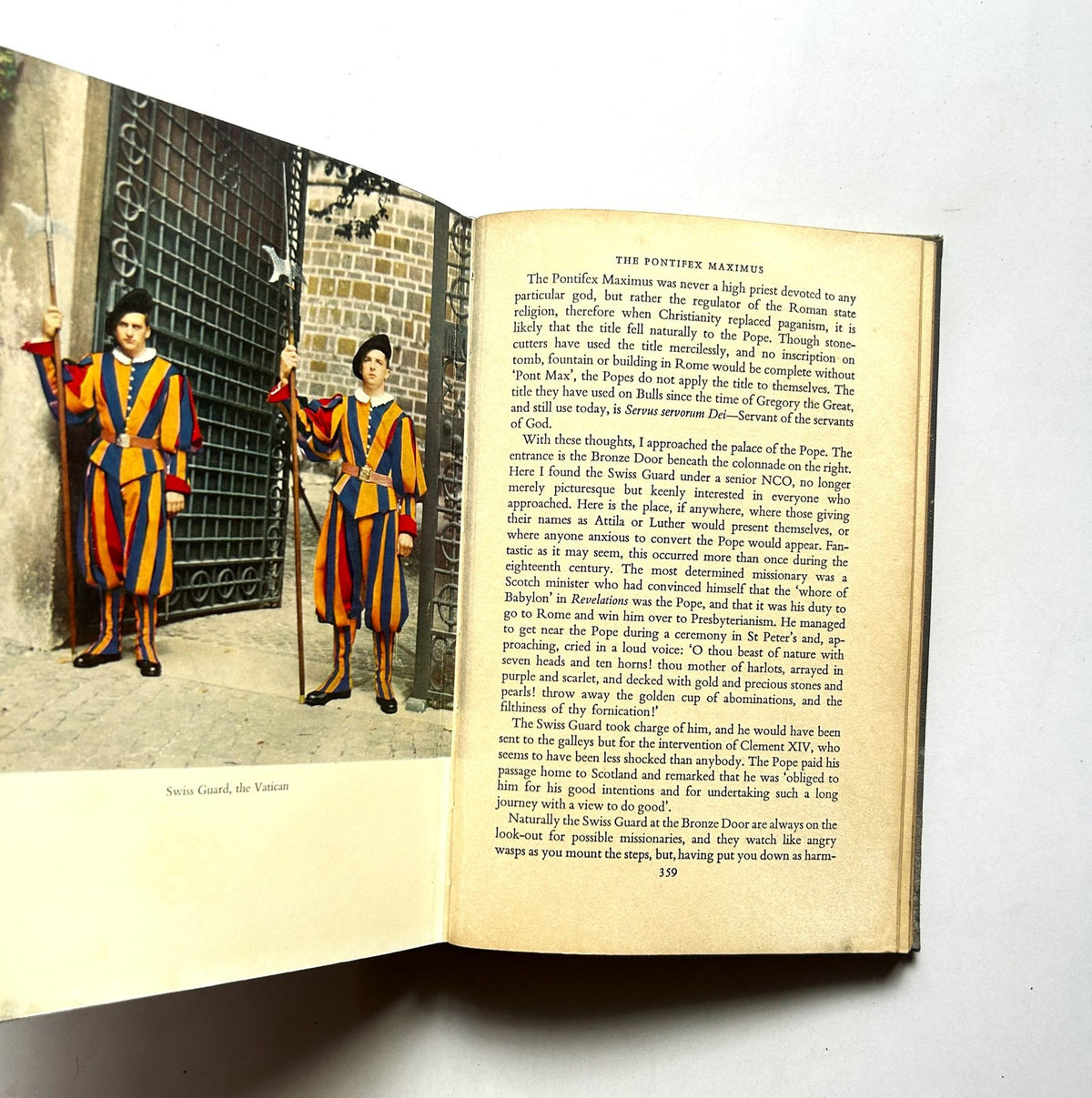 A TRAVELLER IN ROME BY H.V. MORTON image 11