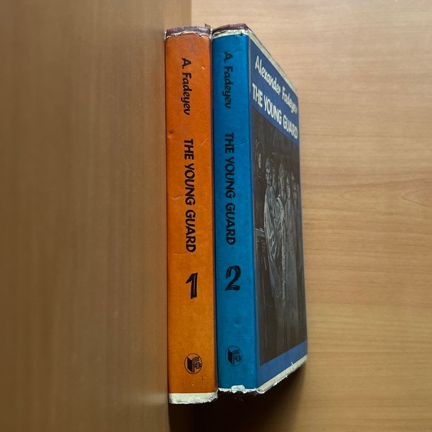 The Young Guard (Two-Volume Set)  -  Alexander Fadeyev image 1