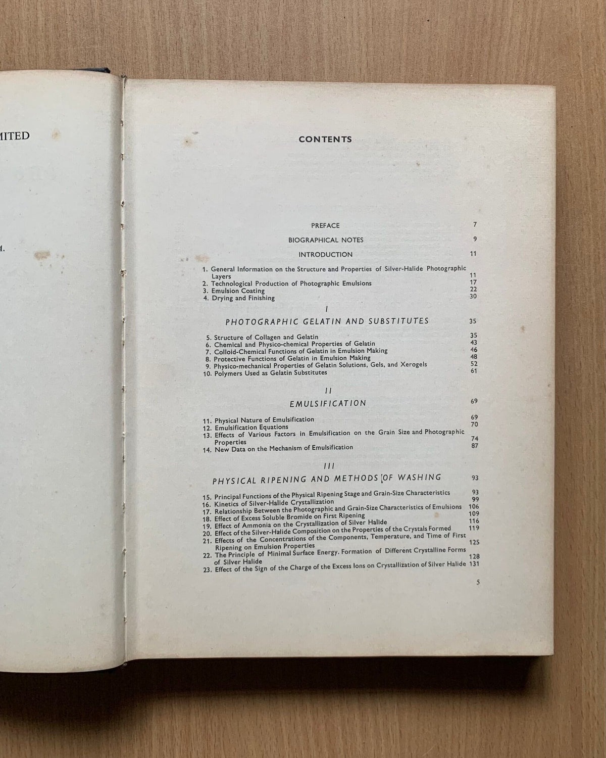 Making and Coating Photographic Emulsions - V.L. Zelikman &amp; S.M. Levi image 4