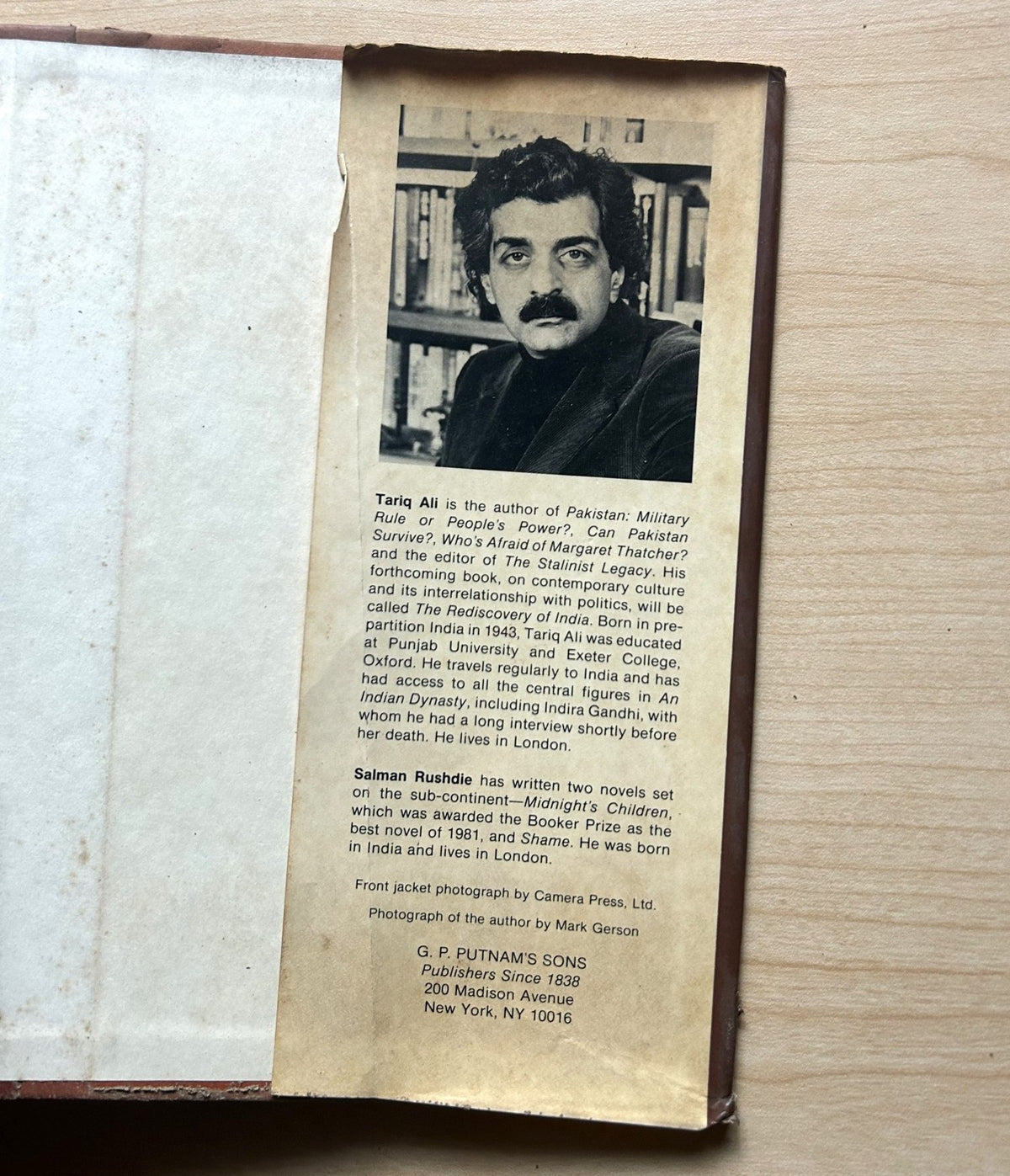 AN INDIAN DYNASTY by Tariq Ali image 10