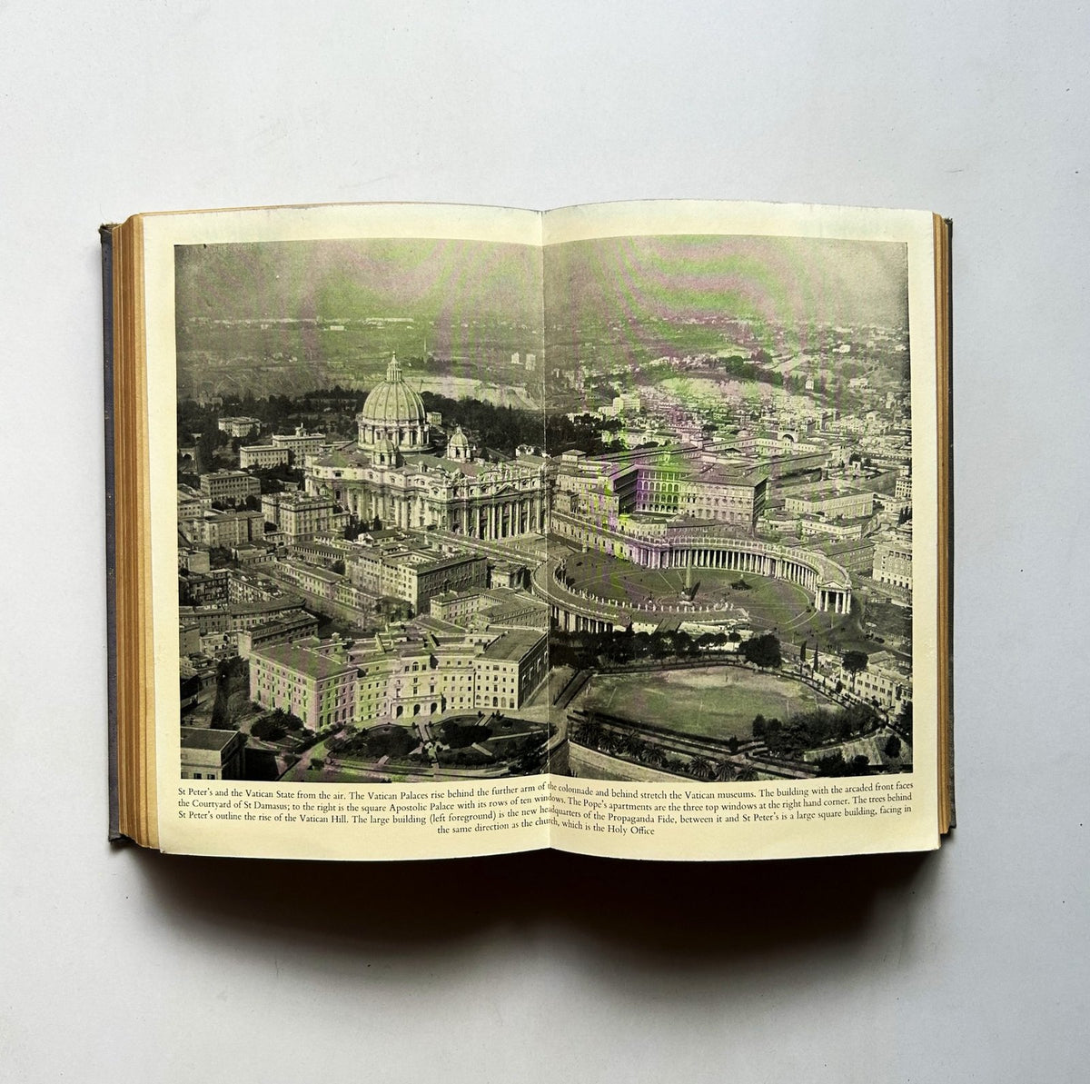 A TRAVELLER IN ROME BY H.V. MORTON image 9