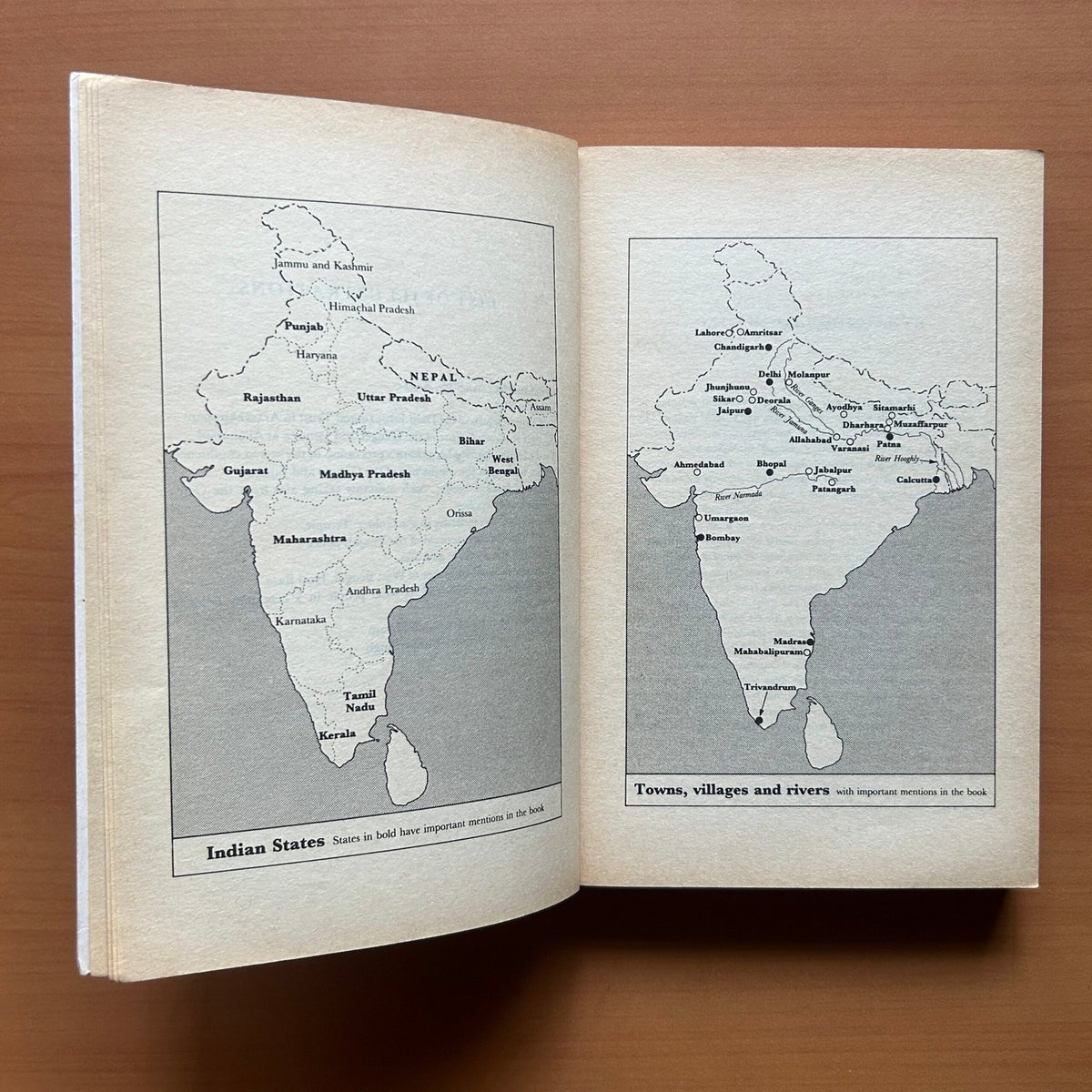 No Full Stops in India - Mark Tully image 4
