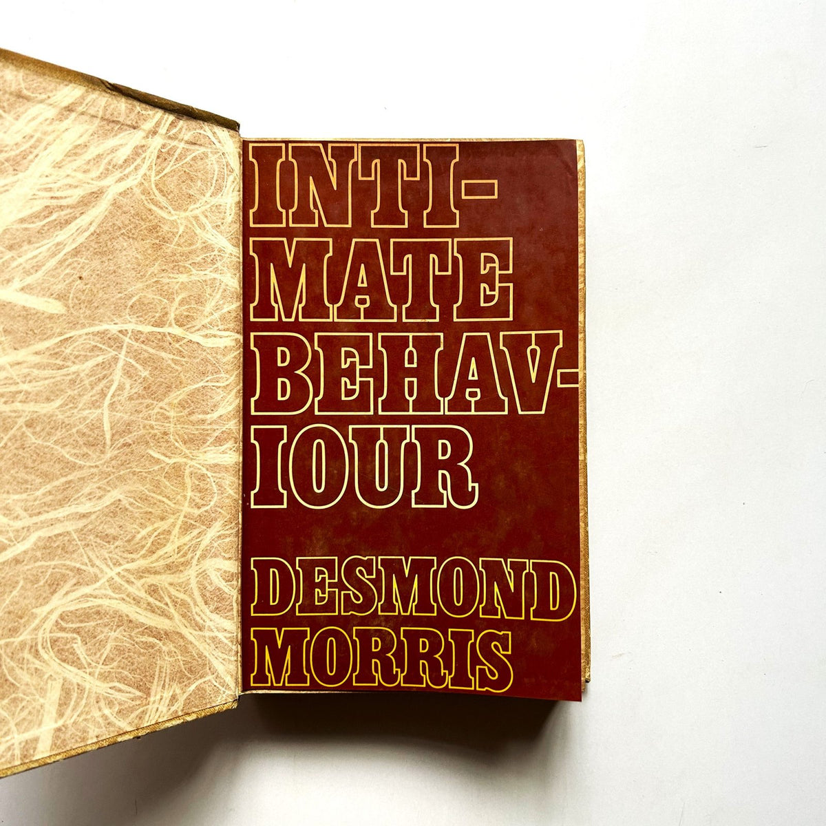 INTIMATE BEHAVIOUR BY DESMOND MORRIS image 1