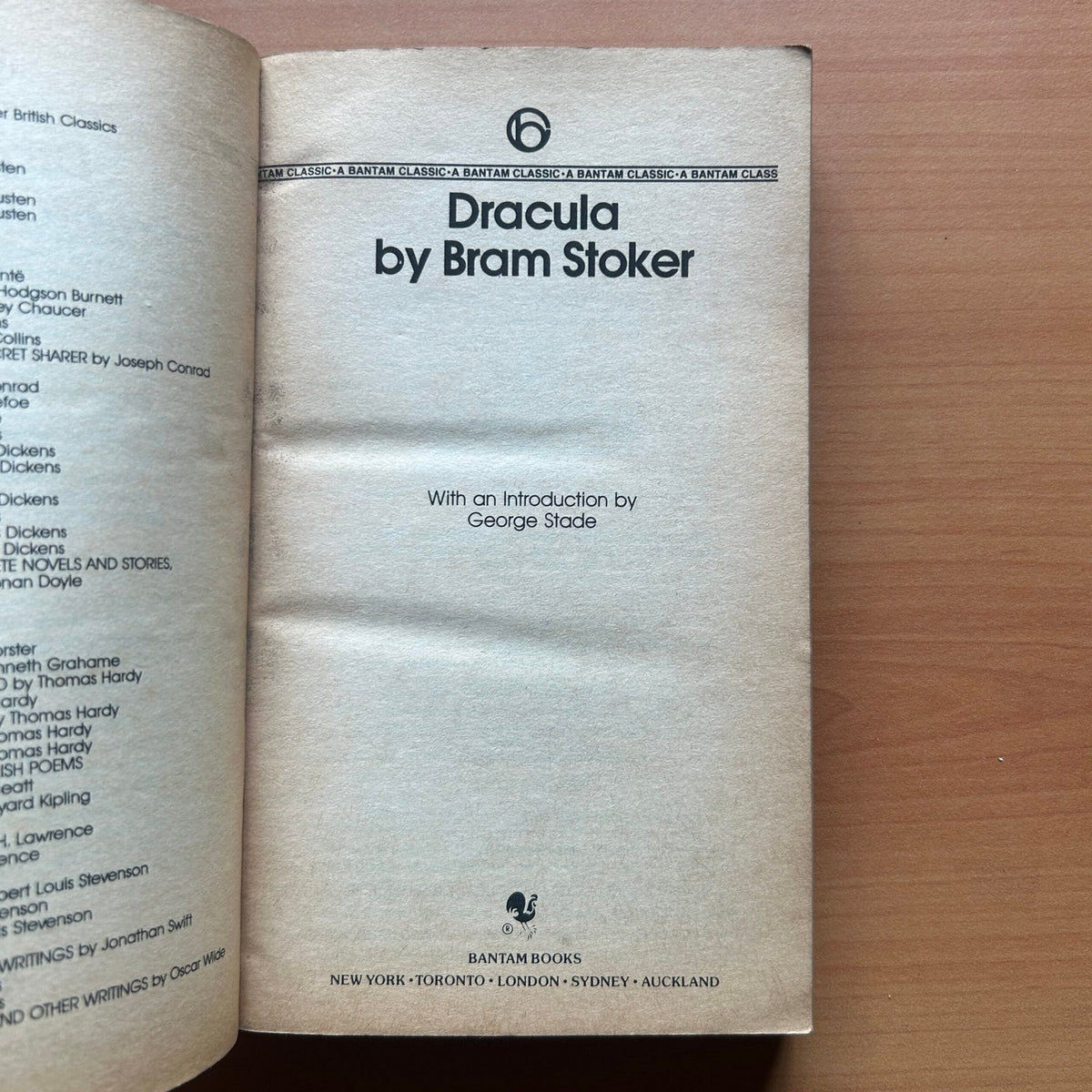 Dracula - Bram Stoker image 3