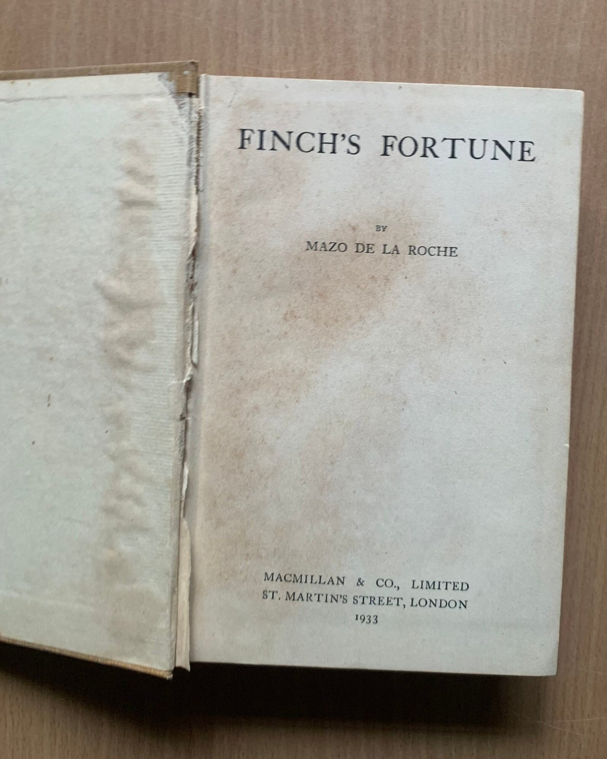Finch’s Fortune - Mazo de la Roche image 2