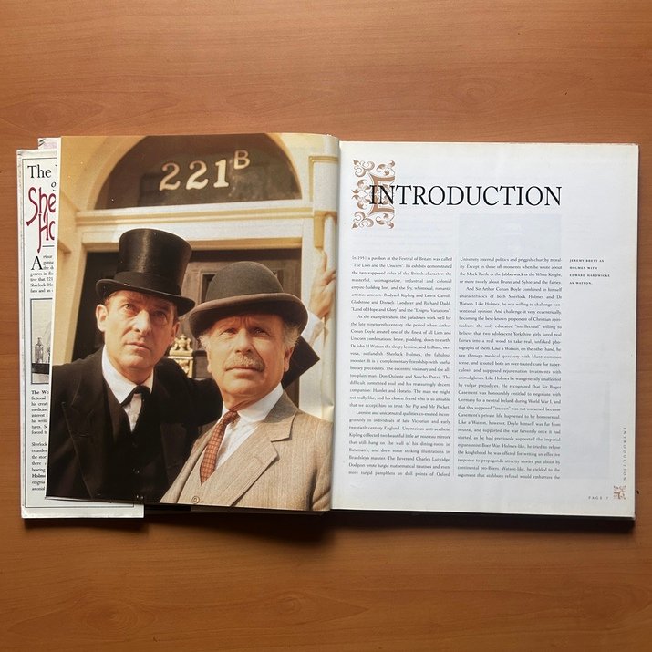 The World of Sherlock Holmes: The Facts and Fiction Behind the World's Greatest Detective  -  Martin Fido image 4