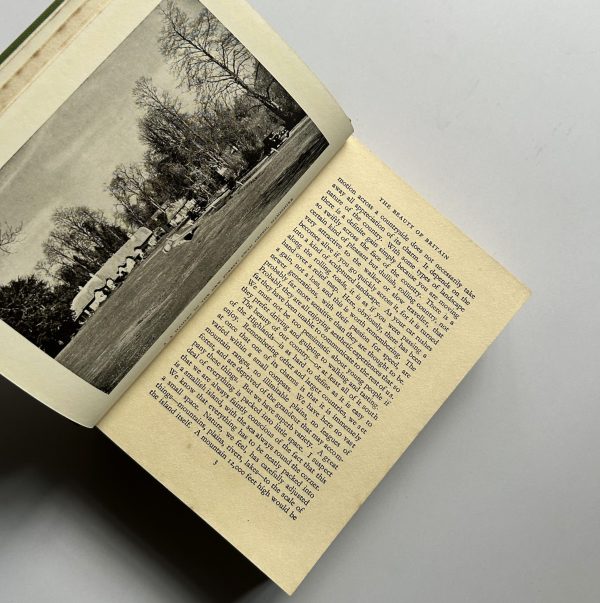 THE BEAUTY OF BRITAIN BY J.B. PRIESTLEY - Image 9