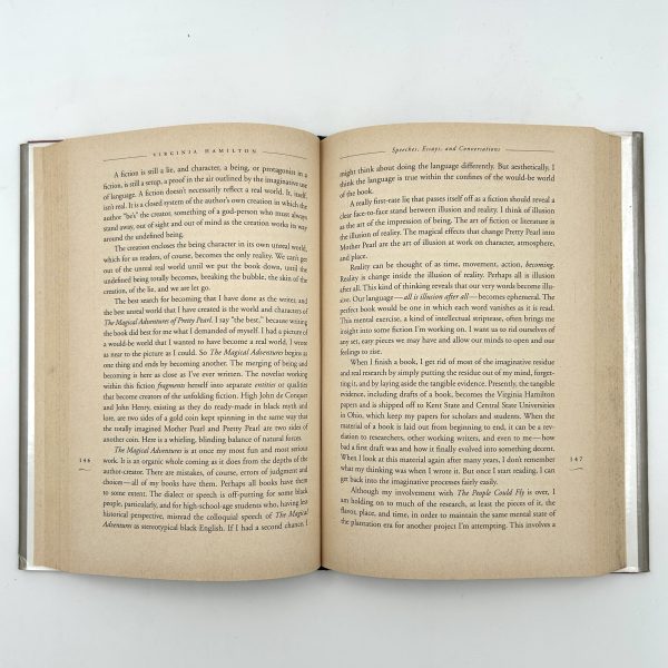 Virginia Hamilton: Speeches, Essays & Conversations : Edited by: Arnold Adoff & Kacy Cook - Image 10